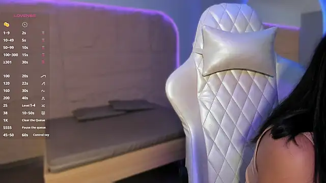 HannahMontgomery online show from 01.08.26