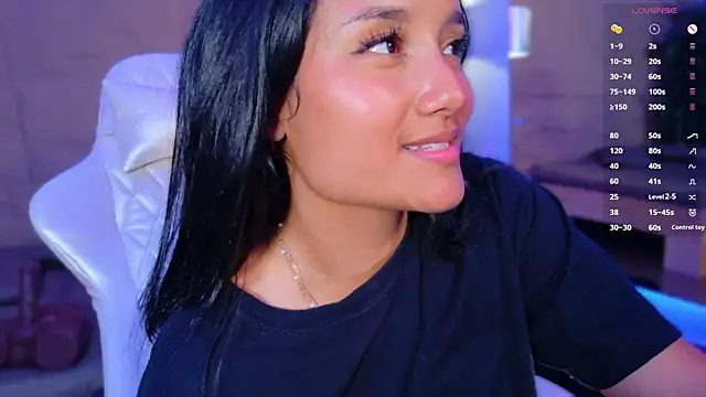 HannahMontgomery online show from 04.30.26