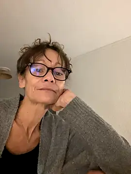 Chris06d22xh online show from 10.19.25