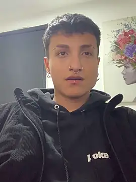 Snapshot of Milan_Bach chatting on 03.22.26 Milan Bach online show from 03.22.26