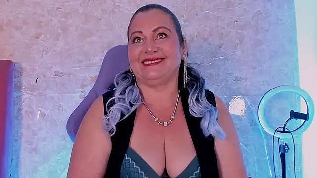 PalomaLombardi online show from 11.11.25