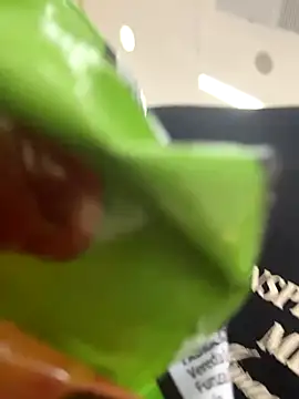 Snapshot of lu_styles_ chatting on 10.23.25 lu styles  online show from 10.23.25