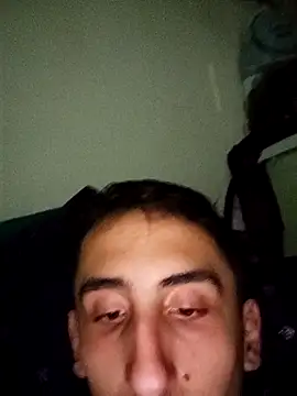 Snapshot of TolgaAkyol_20 chatting on 10.15.25 TolgaAkyol 20 online show from 10.15.25