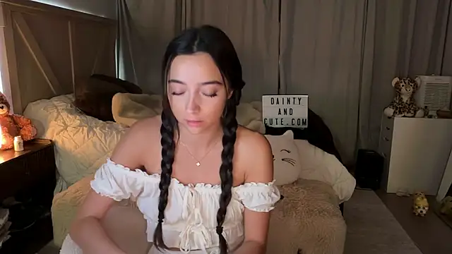 emmyfawn online show from 06.07.26