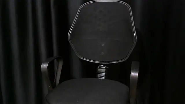 Snapshot of devinantalya chatting on 04.28.26 devinantalya online show from 04.28.26