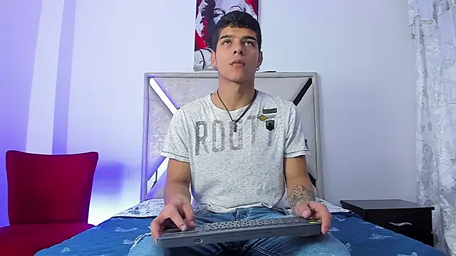 wyatt 3 online show from 12.20.25