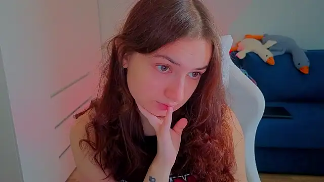 Lelia Vibe online show from 10.07.25