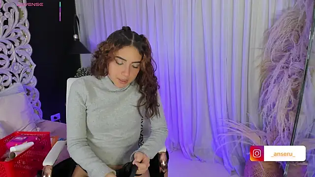 Snapshot of Anseru_ chatting on 11.10.25 Anseru online show from 11.10.25