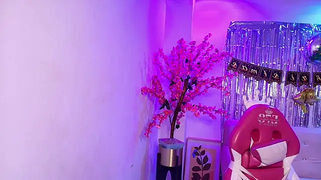 Anie johnson online show from 12.13.25