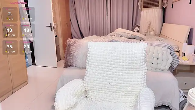 Y2Luvk online show from 10.25.25