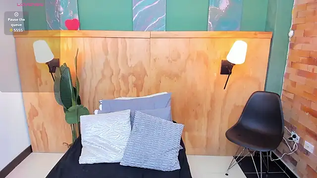 halleylorens online show from 01.31.26