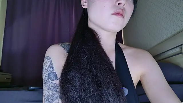 Snapshot of PurpleD1va chatting on 05.19.26 PurpleD1va online show from 05.19.26