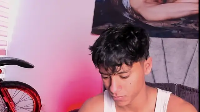 ZYZZ1312 online show from 11.05.25