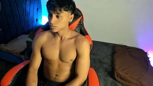 Snapshot of ZYZZ1312 chatting on 06.10.26 ZYZZ1312 online show from 06.10.26