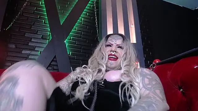 Snapshot of Venus_Rock chatting on 02.17.26 Venus Rock online show from 02.17.26