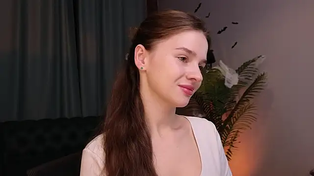 Olivia Farrell online show from 10.27.25