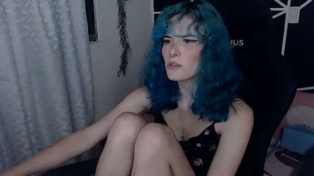 Snapshot of LITTLENAMI_ chatting on 10.10.25 LITTLENAMI online show from 10.10.25