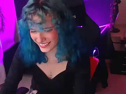 Snapshot of LITTLENAMI_ chatting on 10.25.25 LITTLENAMI online show from 10.25.25