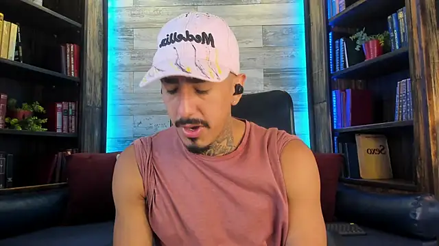 Donovan Desmond online show from 10.01.25