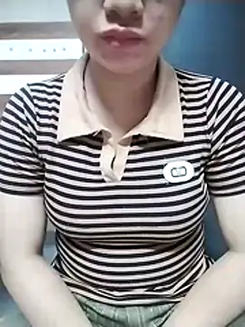 Mie rose online show from 10.31.25