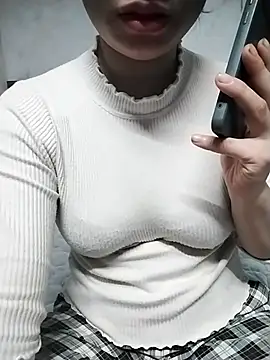 Mie rose online show from 11.25.25