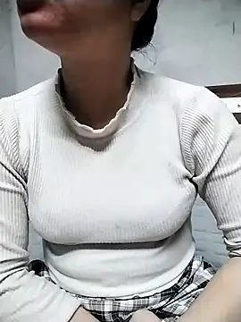 Snapshot of Mie_rose chatting on 02.12.26 Mie rose online show from 02.12.26