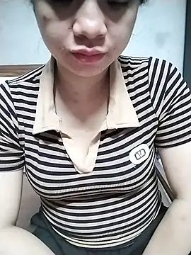 Snapshot of Mie_rose chatting on 04.02.26 Mie rose online show from 04.02.26