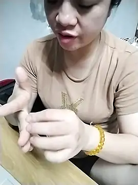 Snapshot of Mie_rose chatting on 04.08.26 Mie rose online show from 04.08.26