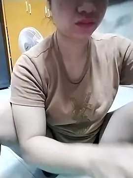 Snapshot of Mie_rose chatting on 04.18.26 Mie rose online show from 04.18.26