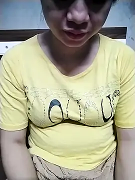 Snapshot of Mie_rose chatting on 04.24.26 Mie rose online show from 04.24.26