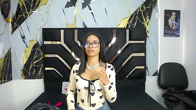 Miahotcs1 online show from 02.10.26