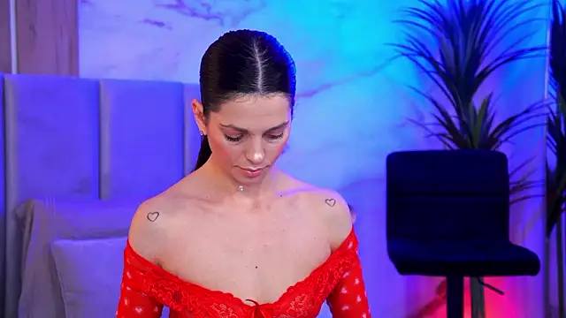 Snapshot of EllyLynn chatting on 03.27.26 EllyLynn online show from 03.27.26