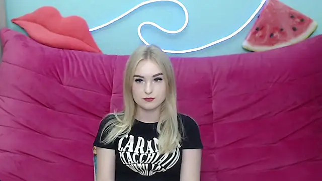 SofySofty online show from 11.13.25