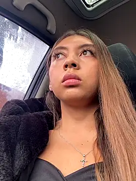 Sara-cooper2 online show from 11.06.25