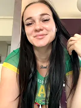 Snapshot of Baby_Eva23 chatting on 09.12.25 Baby Eva23 online show from 09.12.25