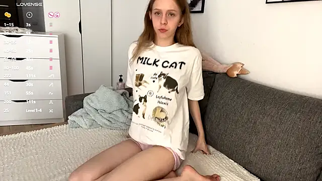 Snapshot of Naughtybaby11 chatting on 10.10.25 Naughtybaby11 online show from 10.10.25