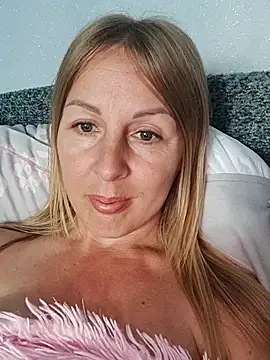 LunaSugarX online show from 09.19.25