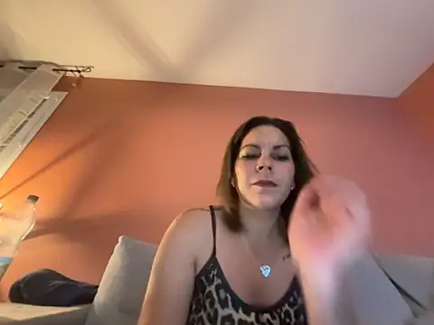 minettedusud online show from 11.28.25