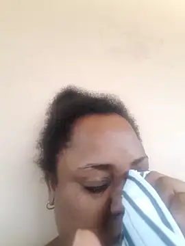 Karamelsaus online show from 10.15.25