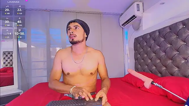 Valentiinoss online show from 03.25.26