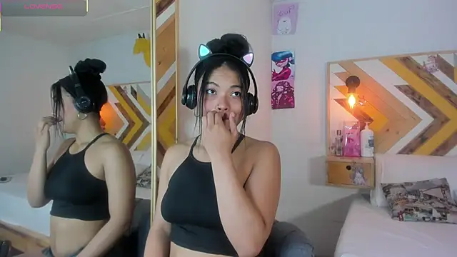 SoleneFontaine online show from 11.27.25