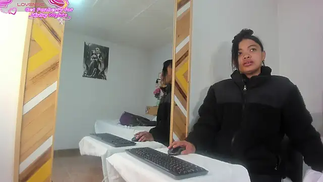 SoleneFontaine online show from 12.16.25