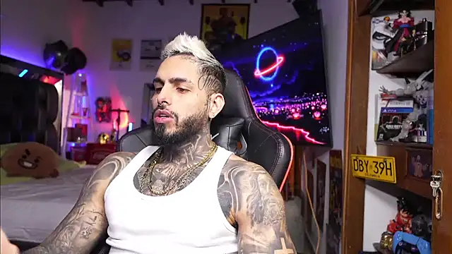 logan hugh8 online show from 03.18.26