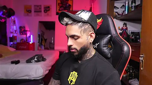 logan hugh8 online show from 04.01.26