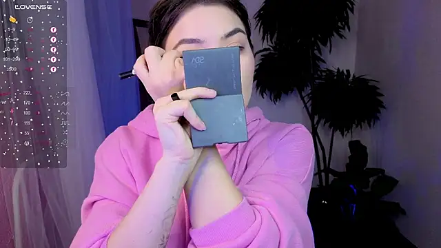 Dark Moni online show from 11.09.25