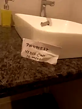 Snapshot of liza-212 chatting on 10.14.25 liza-212 online show from 10.14.25