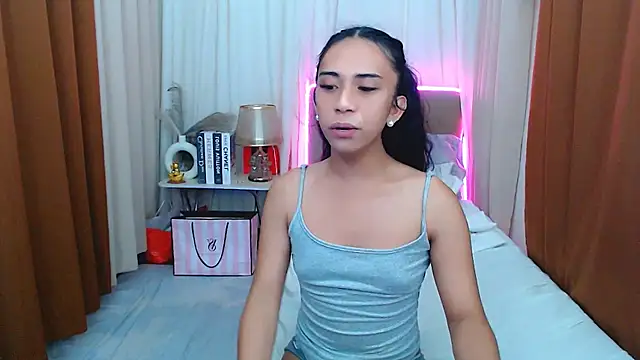 Snapshot of scarlet_smith7 chatting on 05.06.26 scarlet smith7 online show from 05.06.26