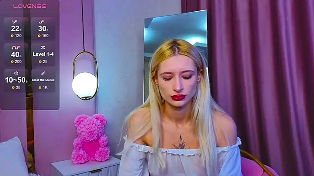 Monica Leen online show from 10.23.25