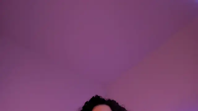 MiaWonderfull online show from 11.15.25