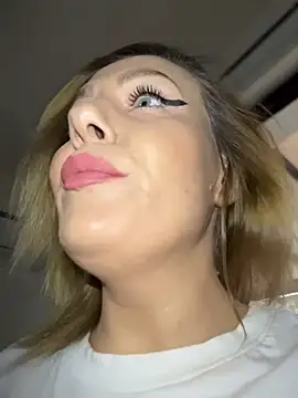 emmasweett11 online show from 04.11.26